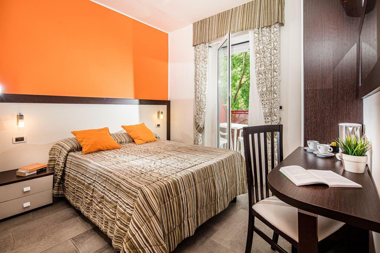 Hotel Vienna Lignano Sabbiadoro Eksteriør bilde