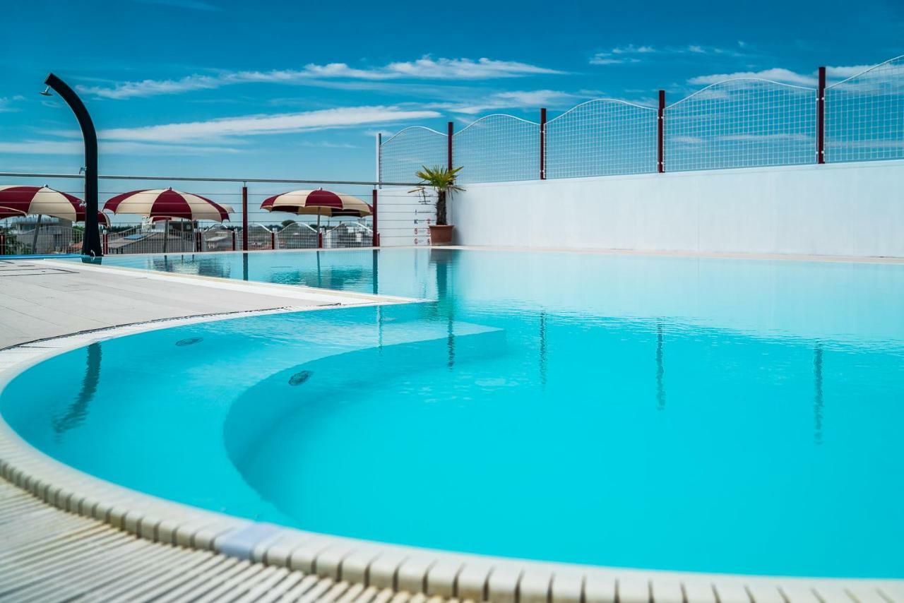 Hotel Vienna Lignano Sabbiadoro Eksteriør bilde